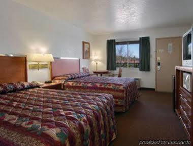 Super 8 By Wyndham Ut St. George